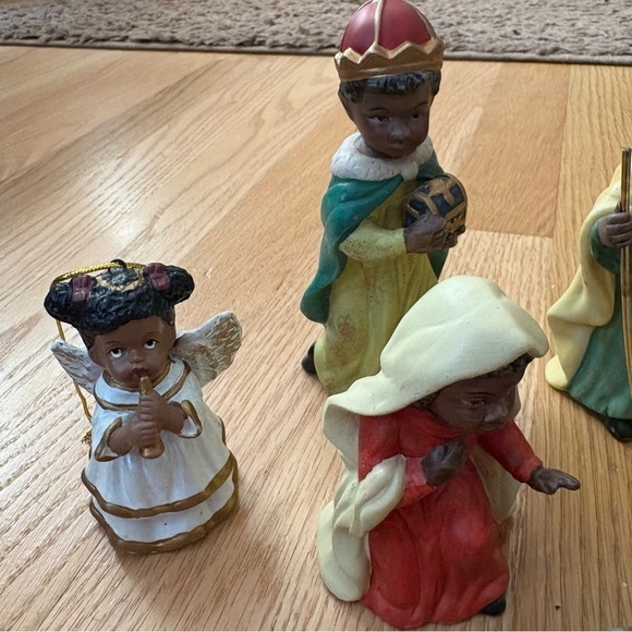 African American Nativity Set Scene Ceramic Porcelain Barn Jesus Christian - Picture 3 of 7
